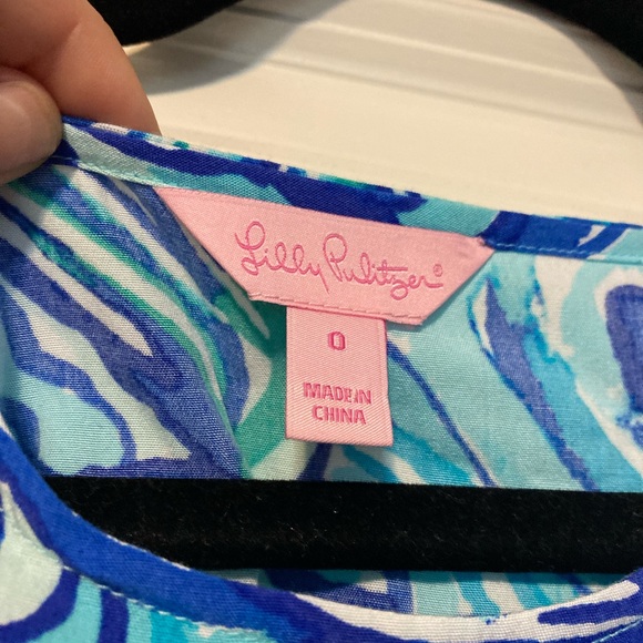 Worn once Lilly Pulitzer Sonya top - Picture 2 of 5